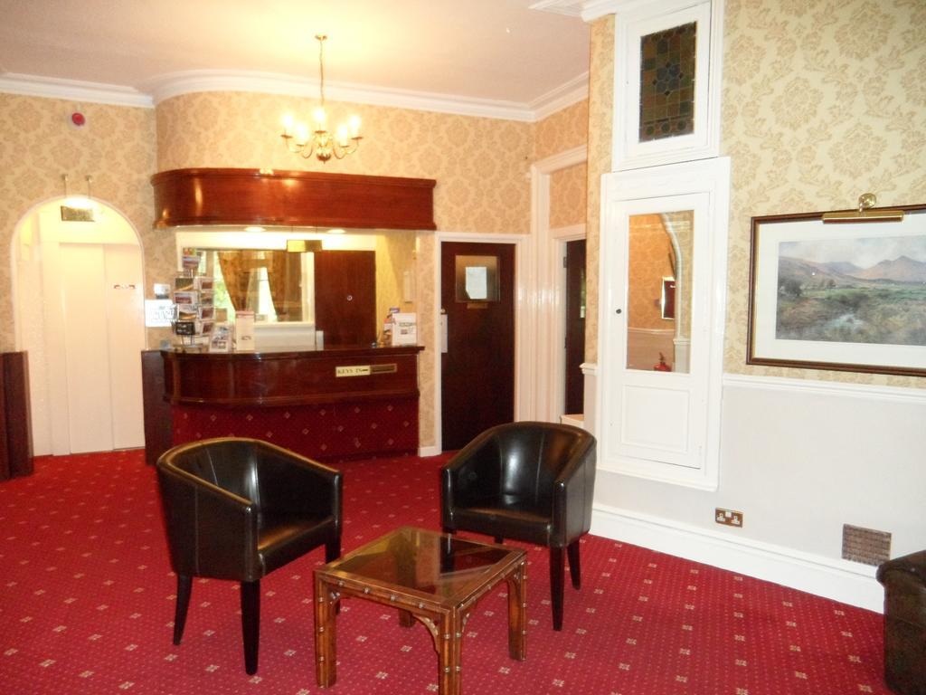 Glen Usk Hotel Llandrindod Wells Εξωτερικό φωτογραφία