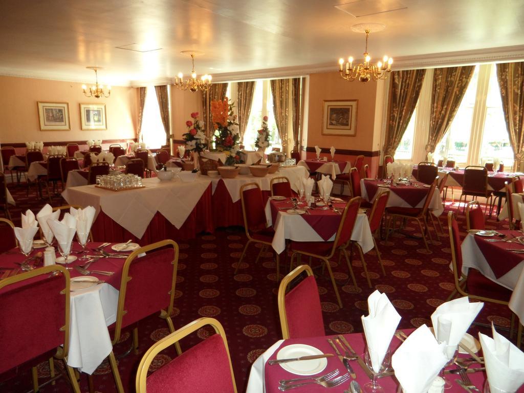 Glen Usk Hotel Llandrindod Wells Εξωτερικό φωτογραφία