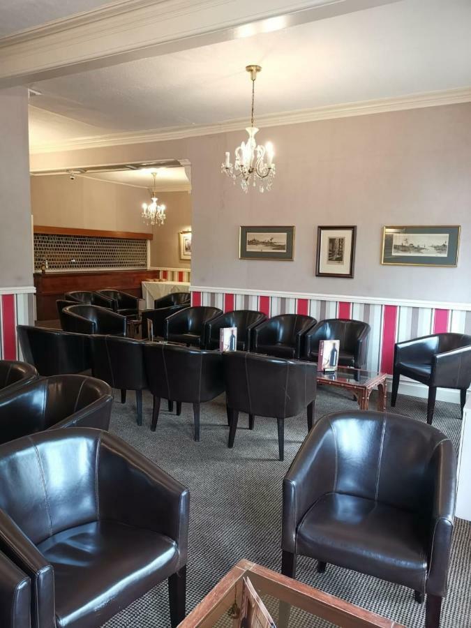 Glen Usk Hotel Llandrindod Wells Εξωτερικό φωτογραφία